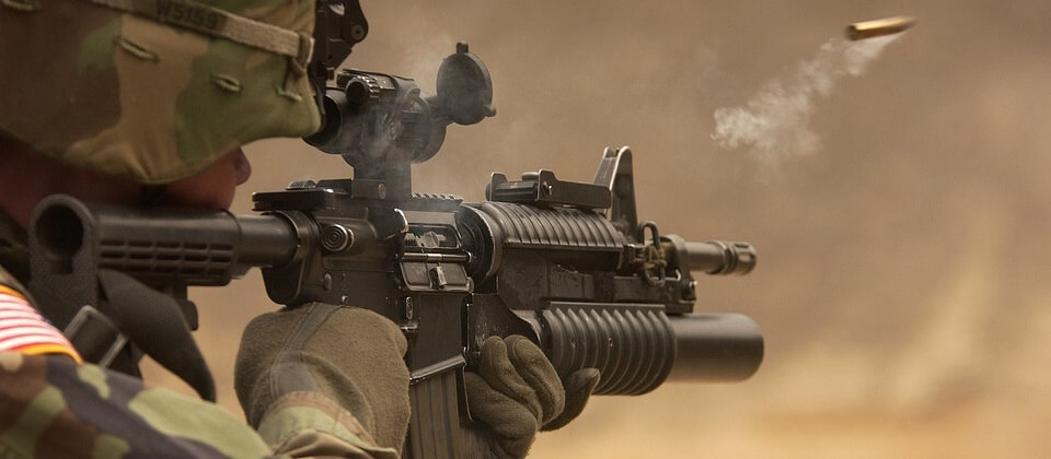 Soldier with machine gun